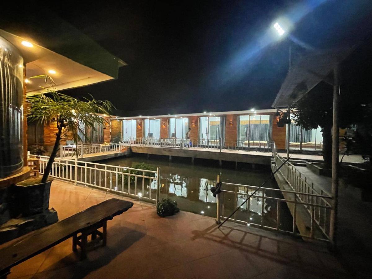 Xu Xu Motel Bac Lieu Exterior photo